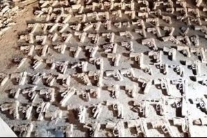 &Uuml;sk&uuml;dar'da g&ouml;m&uuml;len silahların sırrı &ccedil;&ouml;z&uuml;l&uuml;yor