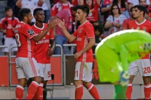 Beşiktaş'ın rakibi Benfica farklı kazandı