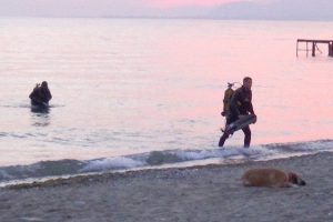 Boğulma ihbarı, sahil g&uuml;venliği harekete ge&ccedil;irdi ama...