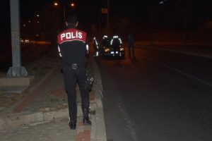 Ter&ouml;rist ihbarı polisleri alarma ge&ccedil;irdi