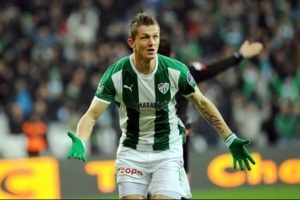 Bursaspor'un &Ccedil;ek yıldızı Tomas Necid formayı unuttu