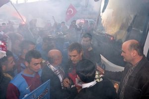 Trabzonspor'da Ersun Yanal istifaya davet edildi!