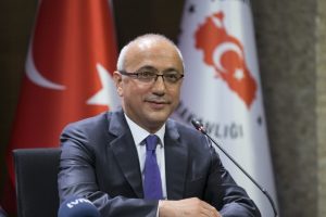 "D&uuml;ş&uuml;ş eğilimi Merkez'in elini g&uuml;&ccedil;lendiriyor"