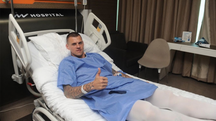 Fenerbah&ccedil;e'de burnu kırılan Skrtel ameliyat oldu
