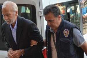 Turgutlu'da FET&Ouml; soruşturmasında 2 tutuklama