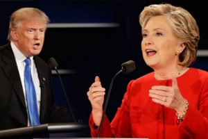 Clinton Trump'ın 5 puan &ouml;n&uuml;ne ge&ccedil;ti