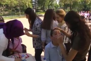 Bursa'da &ouml;ğrencilerden hayvanat bah&ccedil;esine ziyaret