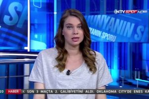 Roksan Kunter'i &ouml;zel fotoğraflarıyla tehdit ettiler!