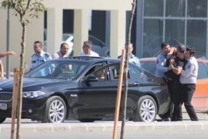Akyazı Stadı'nda canlı yayın kavgası