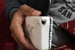 Şarj aleti hayatını kurtardı