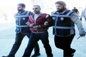 Palalı saldırganın babası halkı su&ccedil;ladı