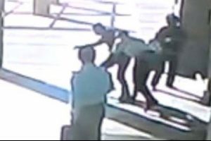 Polis memuru emniyet m&uuml;d&uuml;r&uuml;n&uuml; b&ouml;yle yakaladı