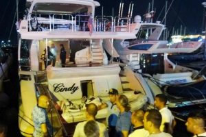 Ocakta unutulan tencere l&uuml;ks yatı yaktı