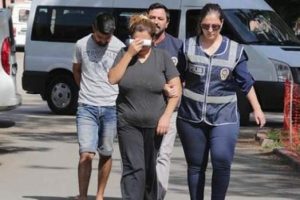 30 yaşındaki yengesini erkeklere pazarladı!
