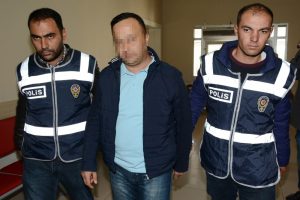 5 ilde FET&Ouml; operasyonu: 21 asker g&ouml;zaltında