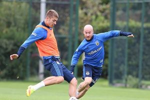 Fenerbah&ccedil;e, Alanyaspor mesaisini s&uuml;rd&uuml;rd&uuml;