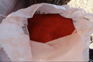 Nurdağı'nda 3 ton sahte pul biberi ele ge&ccedil;ti