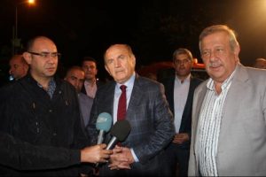 Kadir Topbaş patlamanın olduğu yerde incelemelerde bulundu