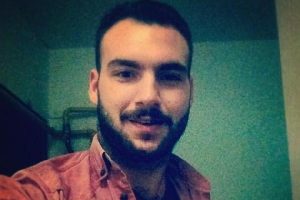 Kız arkadaşı ile tartışan gen&ccedil; kendini vurdu