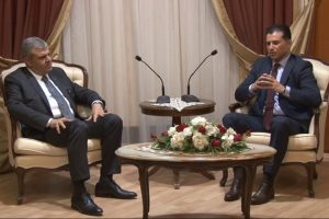 Veysi Kaynak KKTC Başbakanı &Ouml;zg&uuml;rg&uuml;n'le g&ouml;r&uuml;şt&uuml;