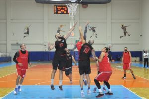 Nil&uuml;fer Belediyespor yeni sezonda iddialı