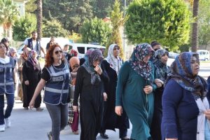 Antalya'da FET&Ouml; operasyonu: 20 g&ouml;zaltı