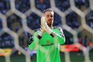 Bursaspor'un başarılı kalecisi Harun: "Efsane olmak istiyorum"