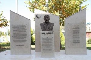 15 Temmuz kahramanın b&uuml;st&uuml; &uuml;niversiteye dikildi