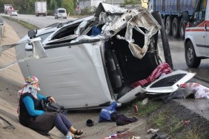 Bursa'da yağmurla gelen kazalarda 11 kişi yaralandı