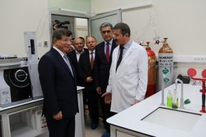Ahmet Davutoğlu, KGT&Uuml;'y&uuml; ziyaret etti