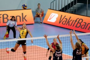 VakıfBank sezonu galibiyetle a&ccedil;tı