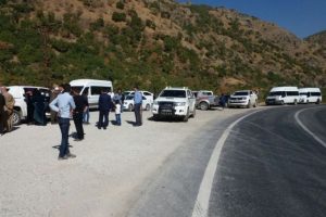 D&uuml;ğ&uuml;n konvoyu kıl payı kurtuldu