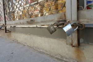 Şemdinli'de ter&ouml;re 'kepenkli' tepki