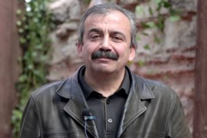 &Ouml;nder: 15 Temmuz a&ccedil;ık bir NATO operasyonu