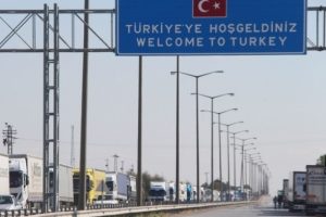 Kapıkule'de 8 kilometrelik TIR kuyruğu oluştu