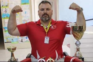 Engelli sporcu d&uuml;nya şampiyonu oldu