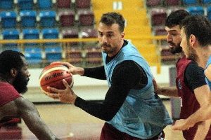 Trabzonspor Medical Park'ta Alper Saruhan ile yollar ayrıldı