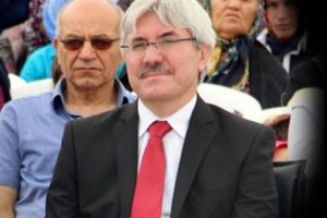 10. Yıl Marşı'nı yasaklayan m&uuml;d&uuml;r hakkında flaş gelişme