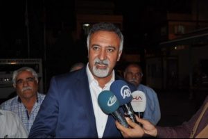 Gaziantep Valisi, cemevini ziyaret etti
