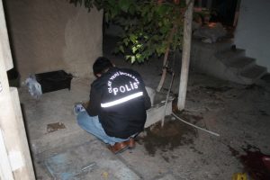 "Evden &ccedil;ık" diyen kuzenini pompalıyla &ouml;ld&uuml;rd&uuml;