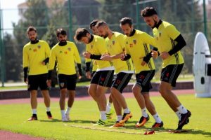 Kayseripor Beşiktaş ma&ccedil;ıyla &ccedil;ıkışa ge&ccedil;me peşinde
