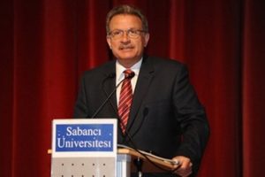 Sabancı &Uuml;niversitesi Rekt&ouml;r&uuml; istifa etti
