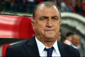 Fatih Terim, Milli Takım kariyerinin en zor g&uuml;nlerini ge&ccedil;iriyor