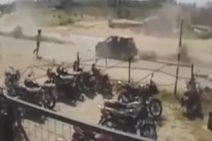 Yeni motosikleti &ouml;l&uuml;m getirdi