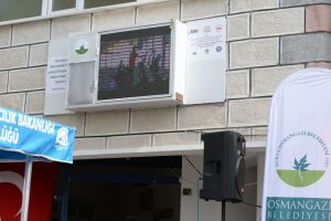 Bursa Osmangazi'de k&ouml;ylere dijital ekran