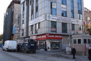 Van'da DBP ve HDP'ye operasyon: 40 g&ouml;zaltı