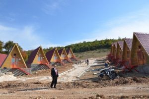 Bursa İznik Belediyesi Bungalov evlerinde sona geldi