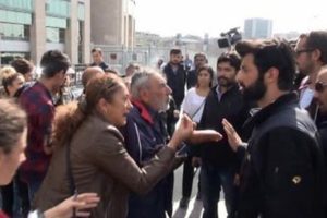 Dilek Doğan davası sonrası adliye &ouml;n&uuml;nde g&ouml;zaltılar