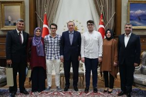 Dereceye giren &ouml;ğrenciler Beştepe'ye &ccedil;ıktı