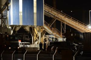 Beton karma makinesine d&uuml;şen iş&ccedil;i hayatını kaybetti